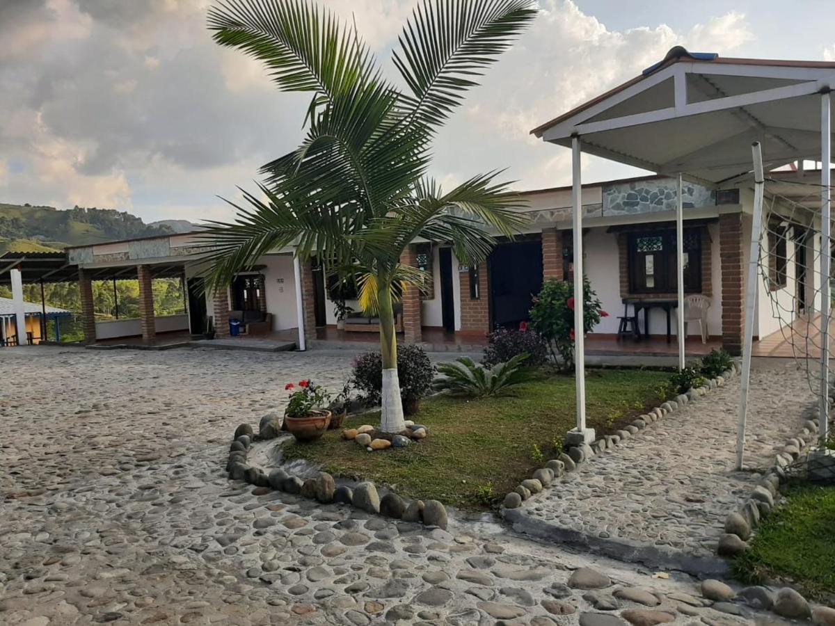 Finca Hotel La Fragata Santa Rosa de Cabal Exterior foto